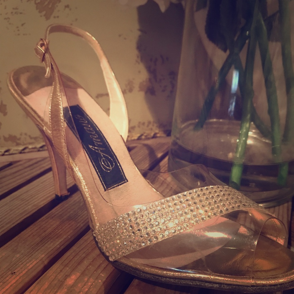 Amano vintage 50-60’s shoe Gold  & rhinestone